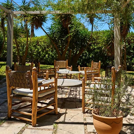 Tenuta Belvedere Апарт-отель Отранто