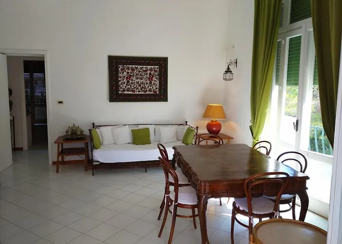 Tenuta Belvedere מלון דירות 4*