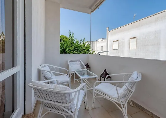 Tenuta Belvedere מלון דירות 4*