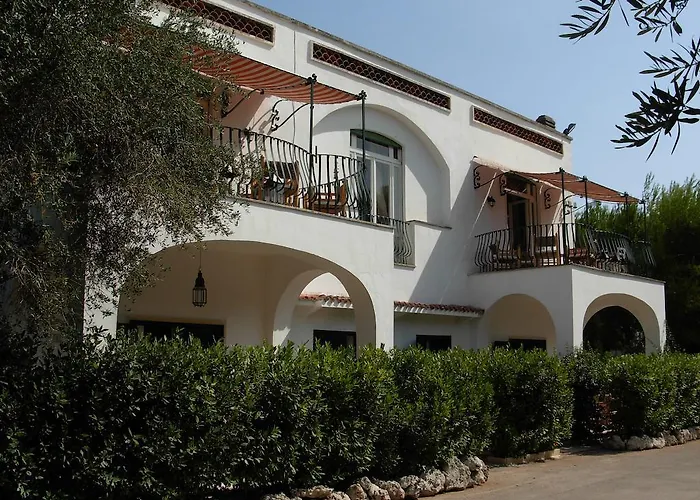 Tenuta Belvedere 4* אוטרנטו